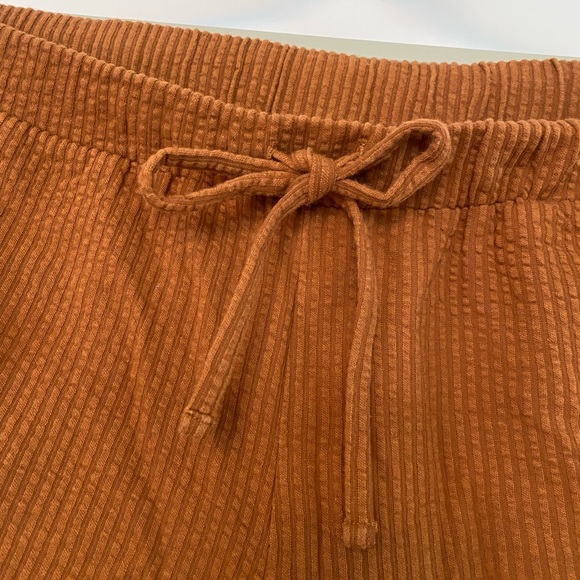 Madewell Size Medium in Warm Coffee Waffle Knit Seersucker Drawstring Shorts - Picture 6 of 9